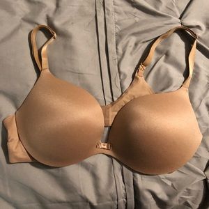 Nude Victoria’s Secret 36C bra